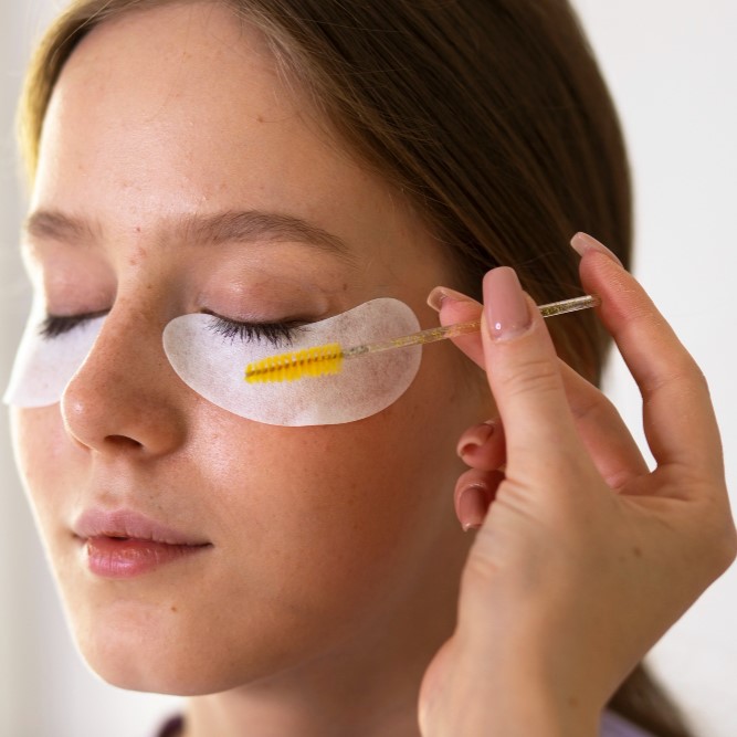 Eyebrows & Eyelashes