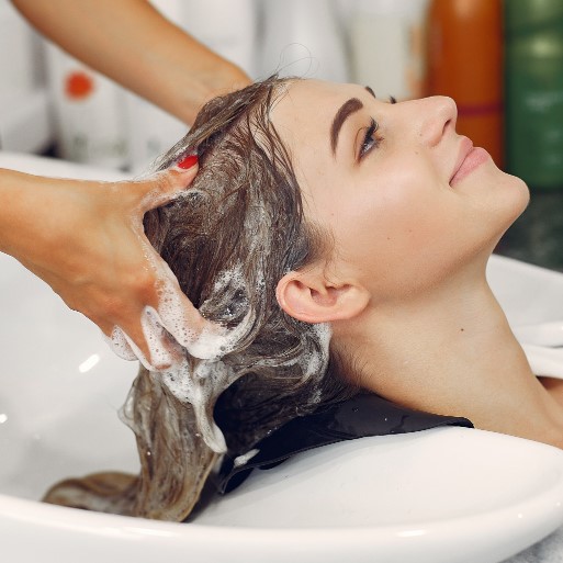 Ladies - Wash & Blow Dry